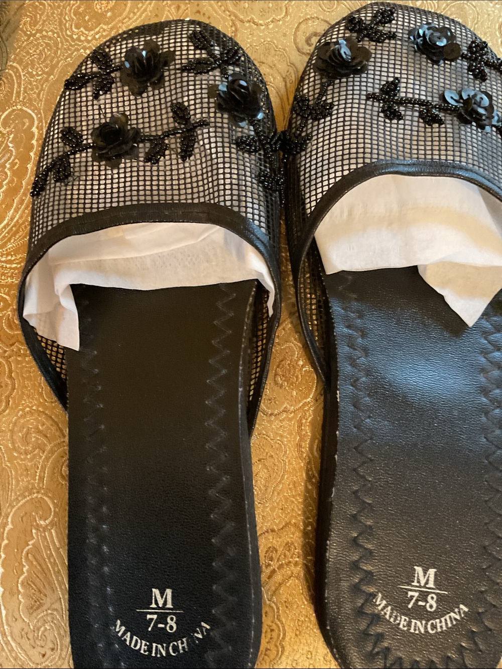 Plastic mesh with sequins and beads slipper/slide